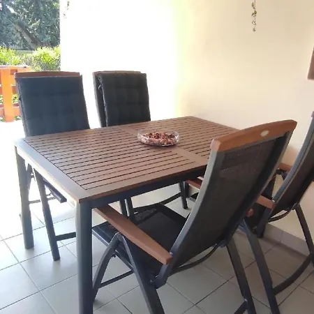 Apartment In Mit Terrasse